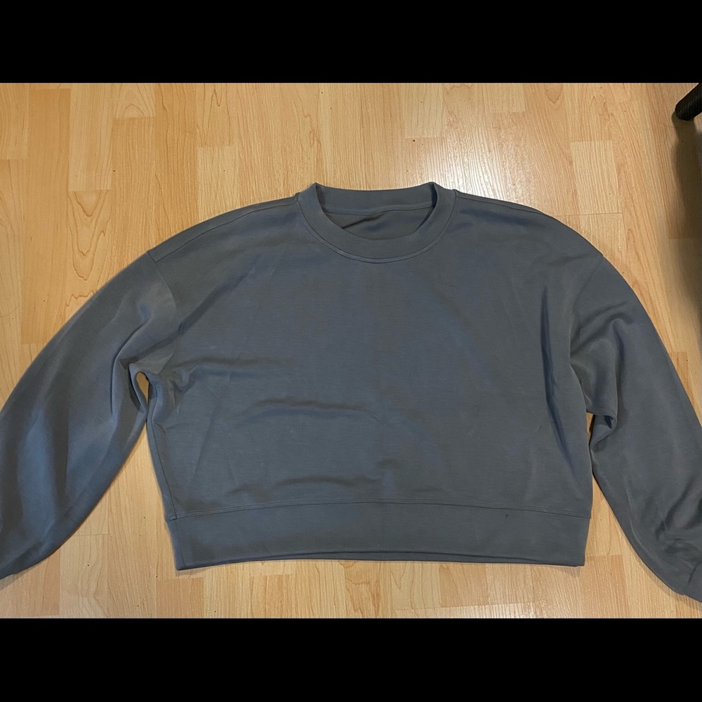 Never worn Lulu Crop top sweater made with the most luxurious material.